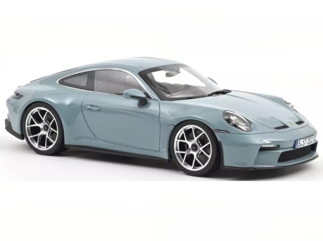 Porsche 911 S/T 2023, light blue