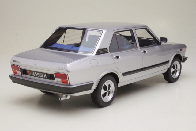 Fiat 132 2000ie 1979, silver