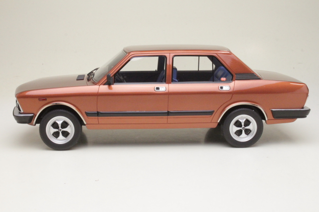 Fiat 132 2000ie 1979, pronssi