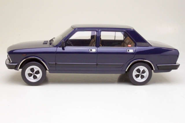 Fiat 132 2000ie 1979, tummansininen