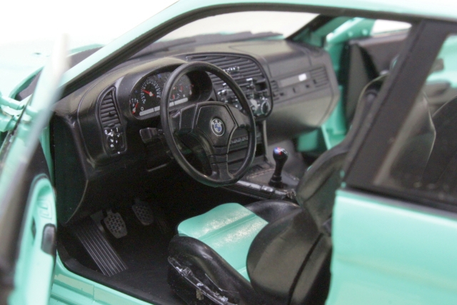 BMW M3 (e36) Coupe 1991, vaaleanvihreä