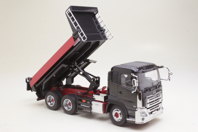 UD-Trucks Quon Kyokuto 2017, musta