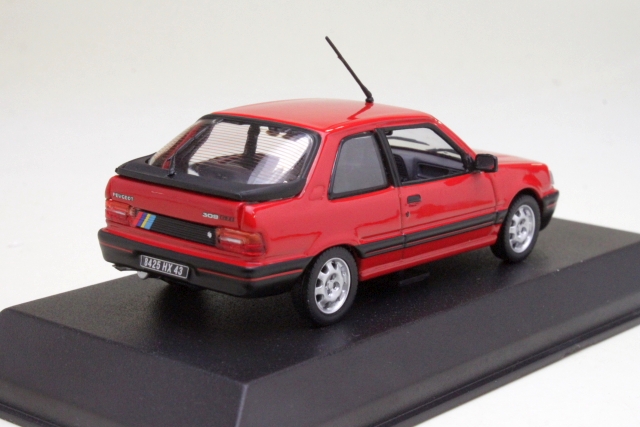 Peugeot 309 GTi 1987, punainen