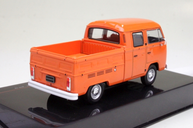 VW T2 DoKa 1972, oranssi