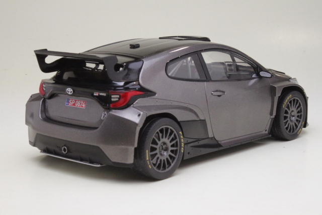 Toyota GR Yaris Rally2 2024, harmaa