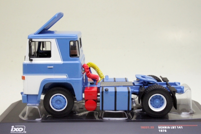 Scania LBT 141 1976, sininen/valkoinen