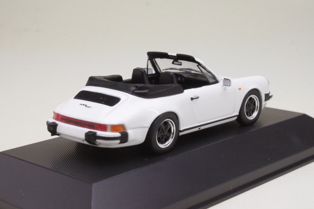 Porsche 911 SC Cabriolet 1983, valkoinen