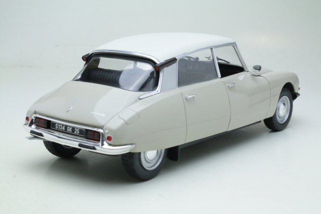 Citroen DS Special 1976, beige