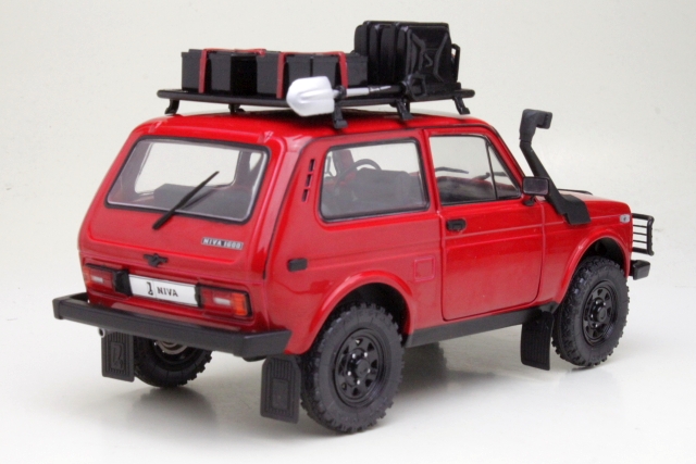 Lada Niva 1980, punainen