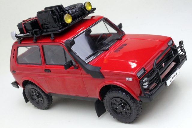 Lada Niva 1980, punainen