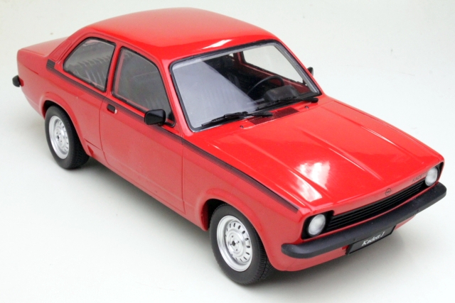 Opel Kadett C Junior 1976, punainen