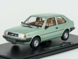 Volvo 343 1982, vaaleanvihreä