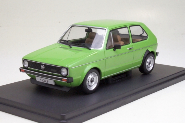 VW Golf 1 1974, vihreä