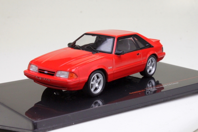 Ford Mustang III 1992, punainen