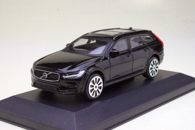 Volvo V90 Cross Country 2022, musta