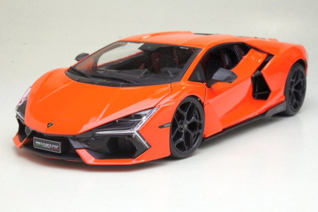Lamborghini Revuelto Hybrid 2023, oranssi