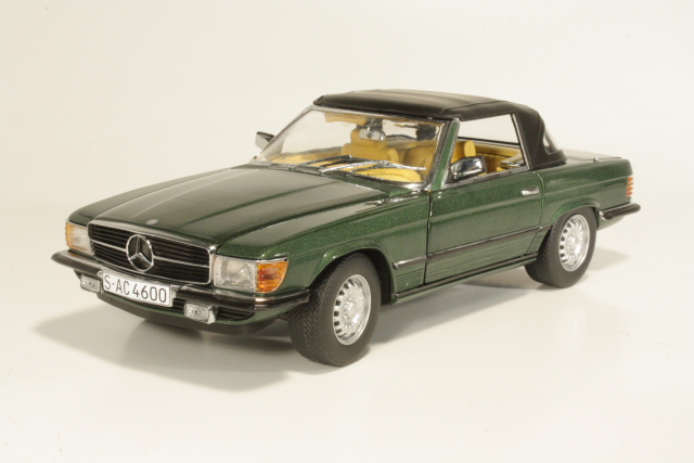 Mercedes 350SL Convertible Closed 1977, vihreä