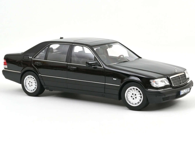 Mercedes S600 1997, musta