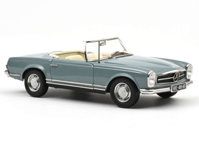 Mercedes 230 SL 1963, vaaleansininen