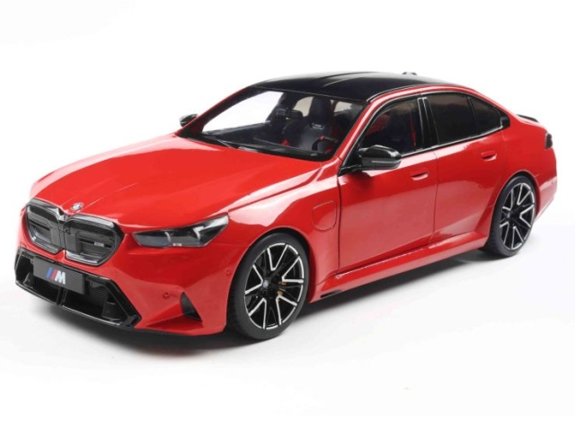 BMW M5 (G90) 2025, punainen