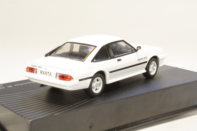 Opel Manta B GT/E 1977, valkoinen