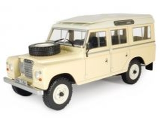 Land Rover 109 Mk3 1980, beige