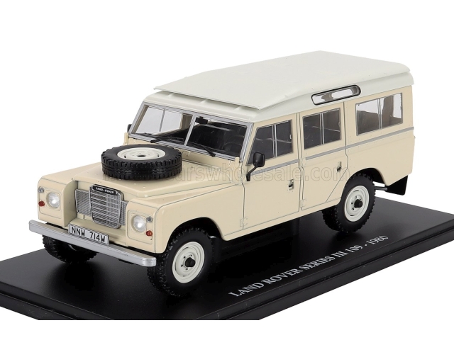 Land Rover 109 Mk3 1980, beige