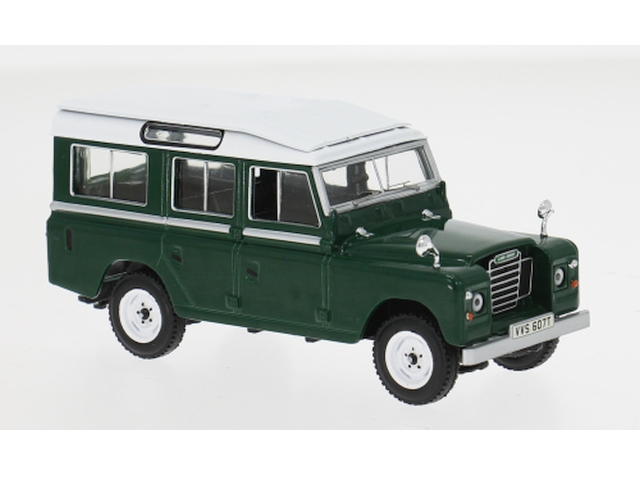 Land Rover Series III 109 1978, vihreä/valkoinen
