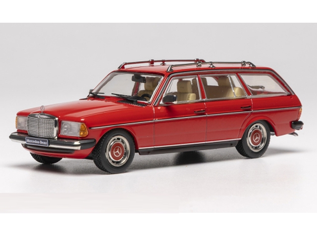 Mercedes 200T (s123) 1979, punainen