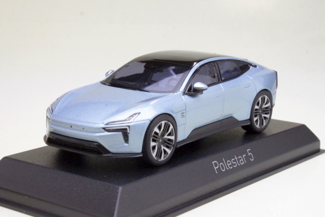 Polestar 5 2025, sininen