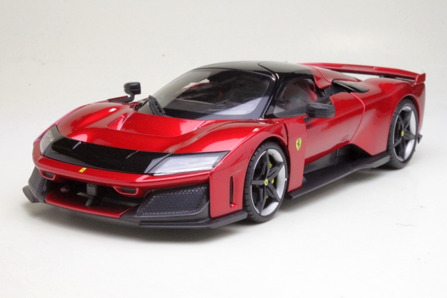 Ferrari F80 2024, red "hopeamustat vanteet"