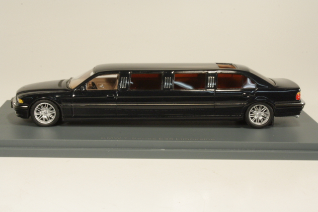 BMW 7-series e38 Stretch Limo 1999, tummansininen