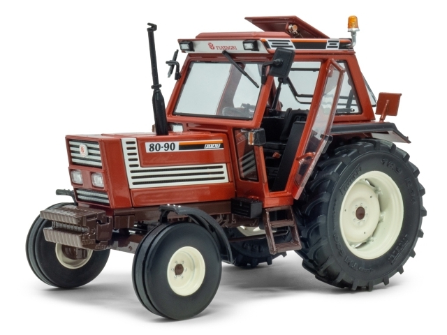 Fiat 80-90 1997 2WD Supercomfort Cab (Lokasuojat edessä)