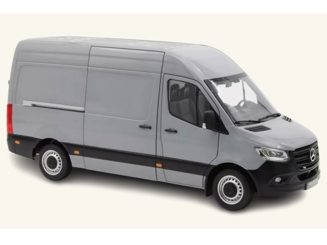Mercedes Sprinter 2018, harmaa