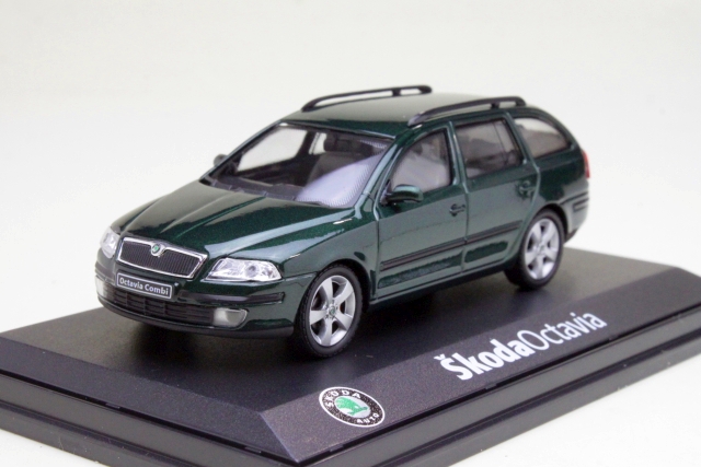 Skoda Octavia Combi 2009, tummanvihreä