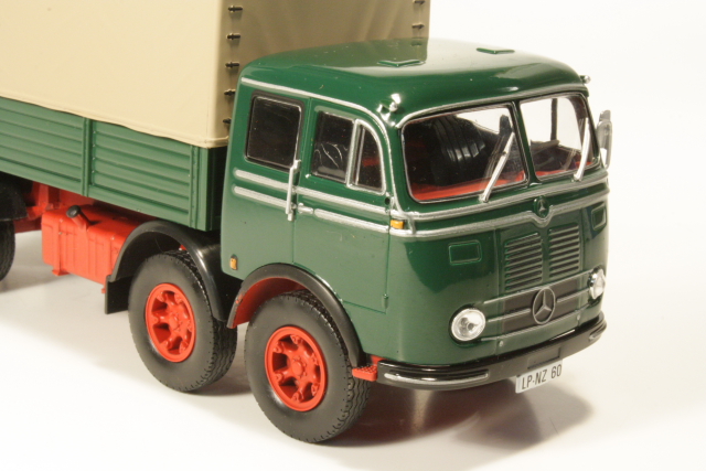 Mercedes LP333, green/grey