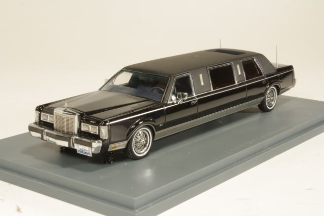 Lincoln Towncar Formal Limousine Stretch 1985, musta - Sulje napsauttamalla kuva