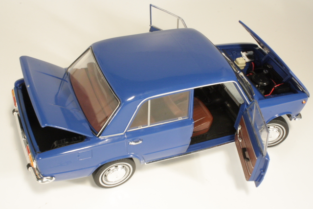 Fiat 124 1970, sininen