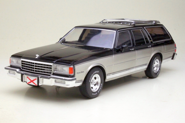 Chevrolet Caprice Estate 1985, silver
