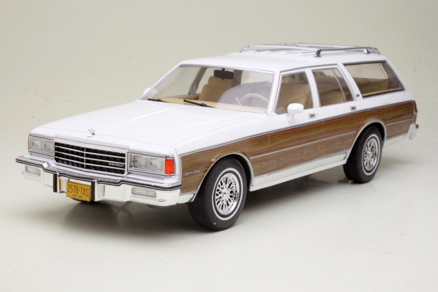 Chevrolet Caprice Estate 1985, white
