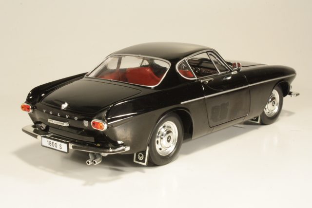 Volvo P1800S 1969, musta