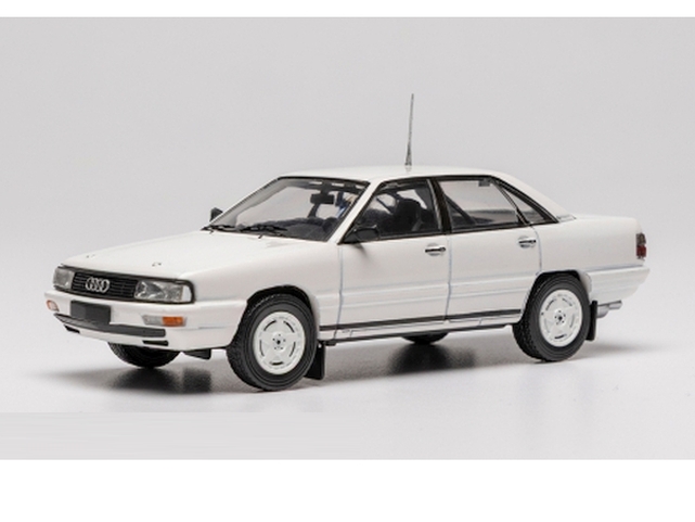 Audi 200 (C3) Quattro 1989, valkoinen