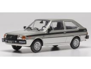 Volvo 343 1976, harmaa