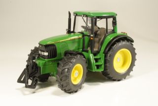 John Deere 6920S 2001, green