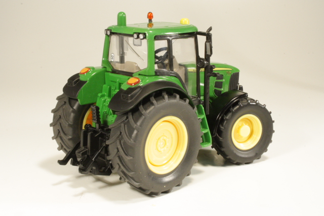 John Deere 7530 2006, green