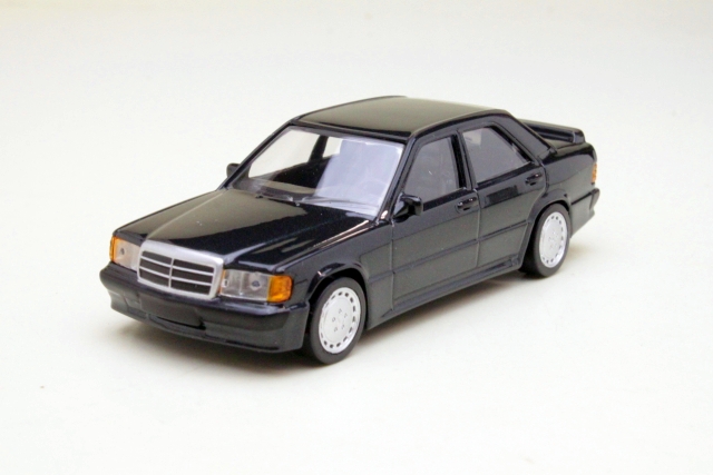 Mercedes 190 2.3-16 1984, musta
