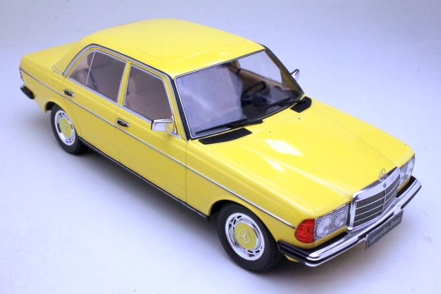 Mercedes 230E (w123) 1975, keltainen - Sulje napsauttamalla kuva