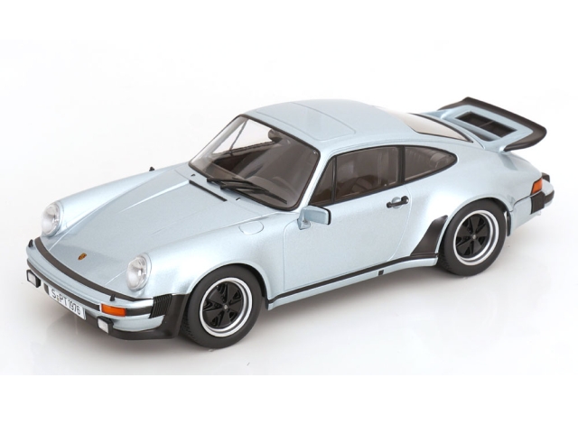 Porsche 911 (930) 3.0L Turbo 1976, vaaleansininen