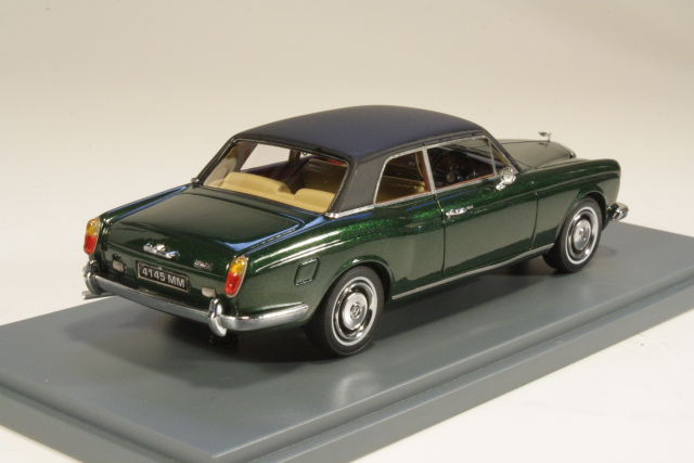 Bentley Corniche 1978, green