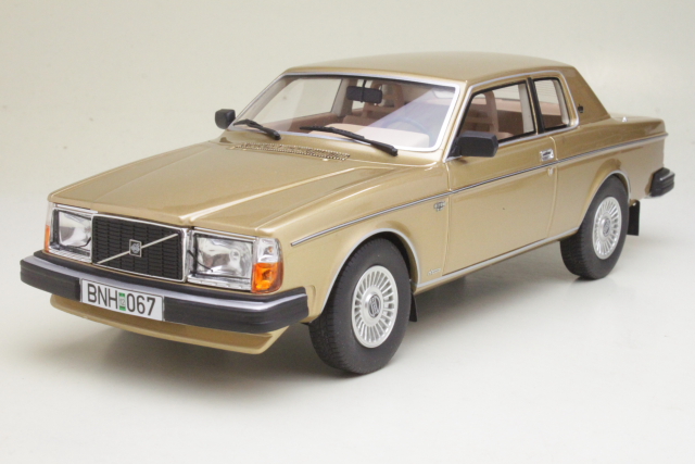 Volvo 262C Bertone 1981, kulta